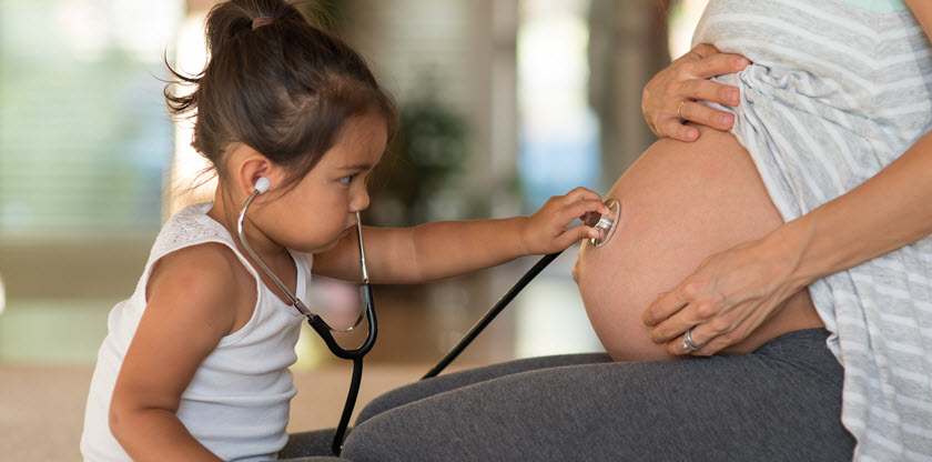 Montréal veut améliorer l’accès aux soins de santé dès le premier trimestre de la grossesse