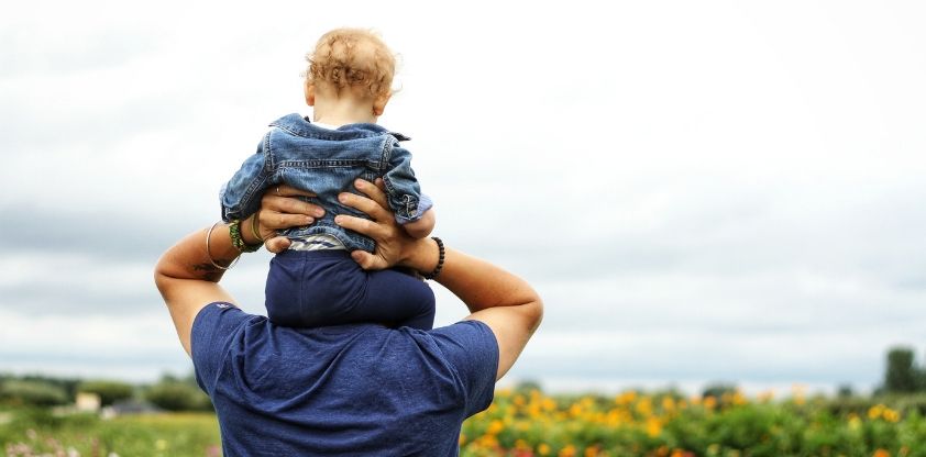 Les pères québécois d’expression anglophone exposés à davantage de vulnérabilité