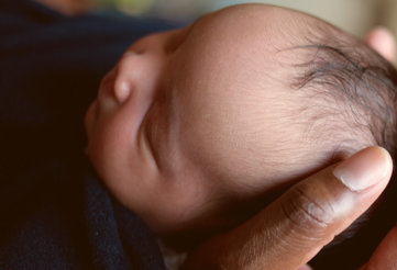 COVID-19 : la situation difficile des familles sans assurance-santé