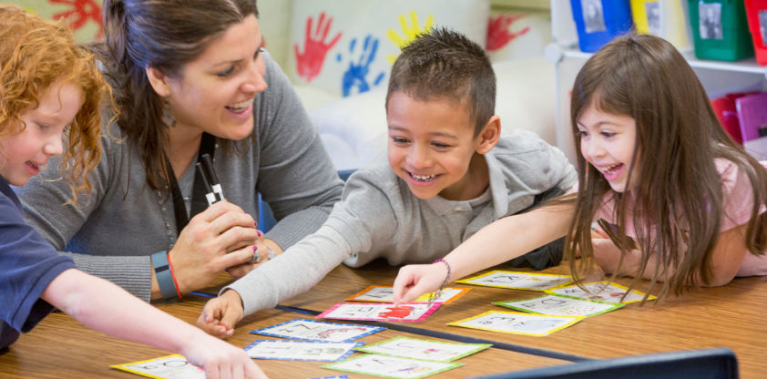 Maternelles : un nouveau programme qui mise sur le développement global et la prévention