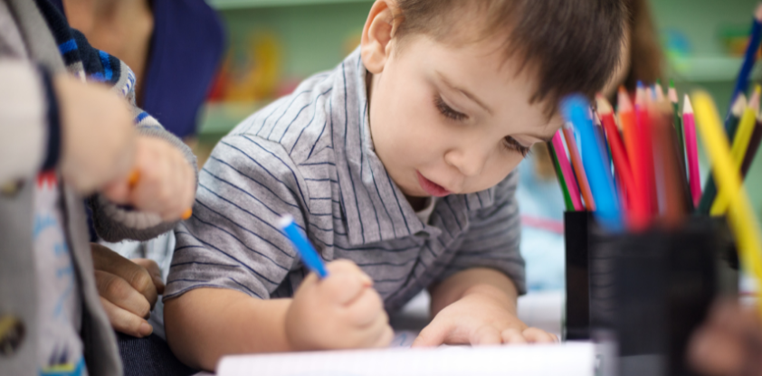 Qualification des éducatrices : des assouplissements dans les services de garde éducatifs