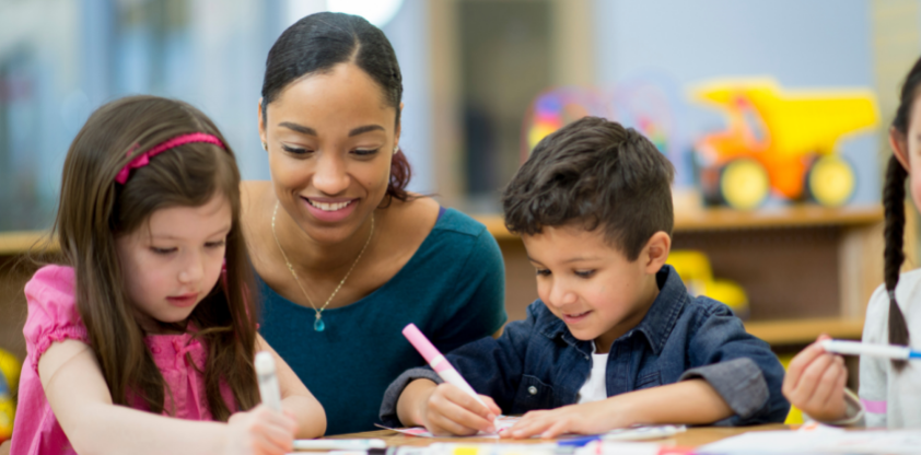Le manque de ressources professionnelles pour les tout-petits : bilan en temps de pandémie
