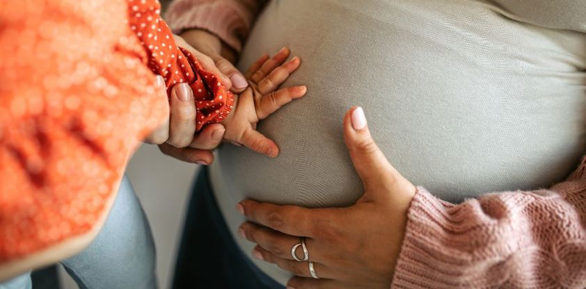 Plaidoyer pour un suivi de grossesse pour toutes