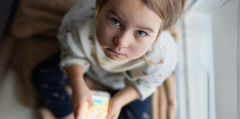 La place insoupçonnée des écrans dans la vie des tout-petits