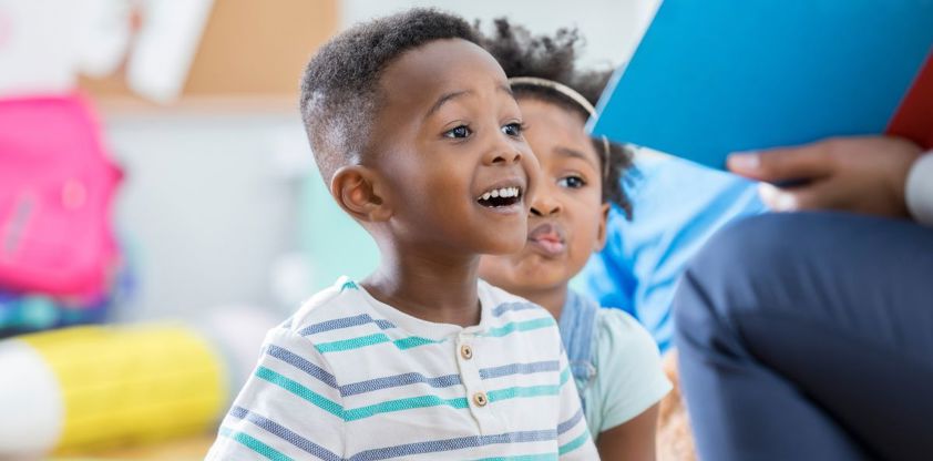 Le rôle des bibliothèques publiques dans le développement des tout-petits