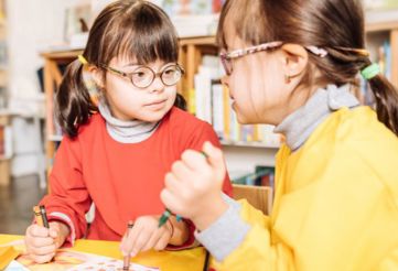 Bibliothèques publiques inclusives : accueillir les tout-petits ayant besoin de soutien particulier 
